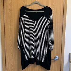 Catherine’s black and white tunic dress